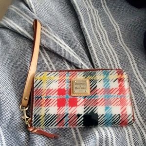 Dooney and Bourke wristlet